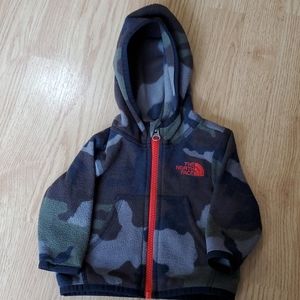 The North Face Fleece Jacket💚